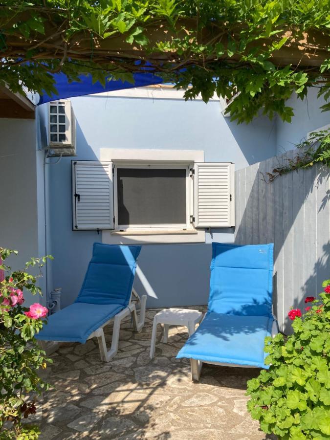 Вилла Little Blue House Сидарион Экстерьер фото